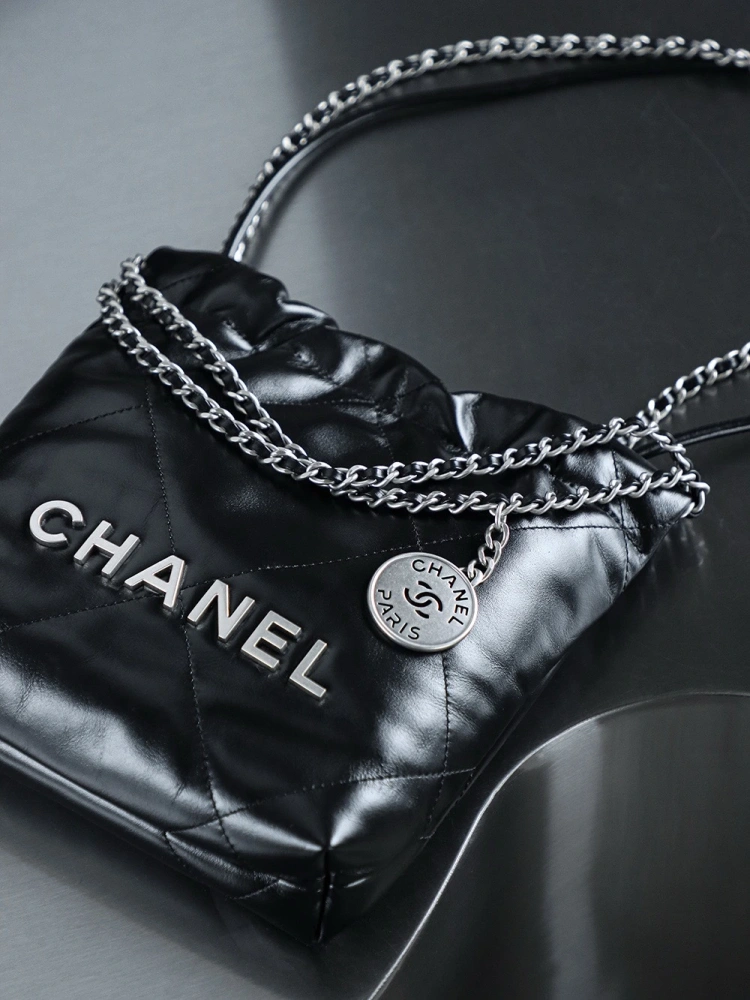 Chanel 22bag shopping bag black mini version