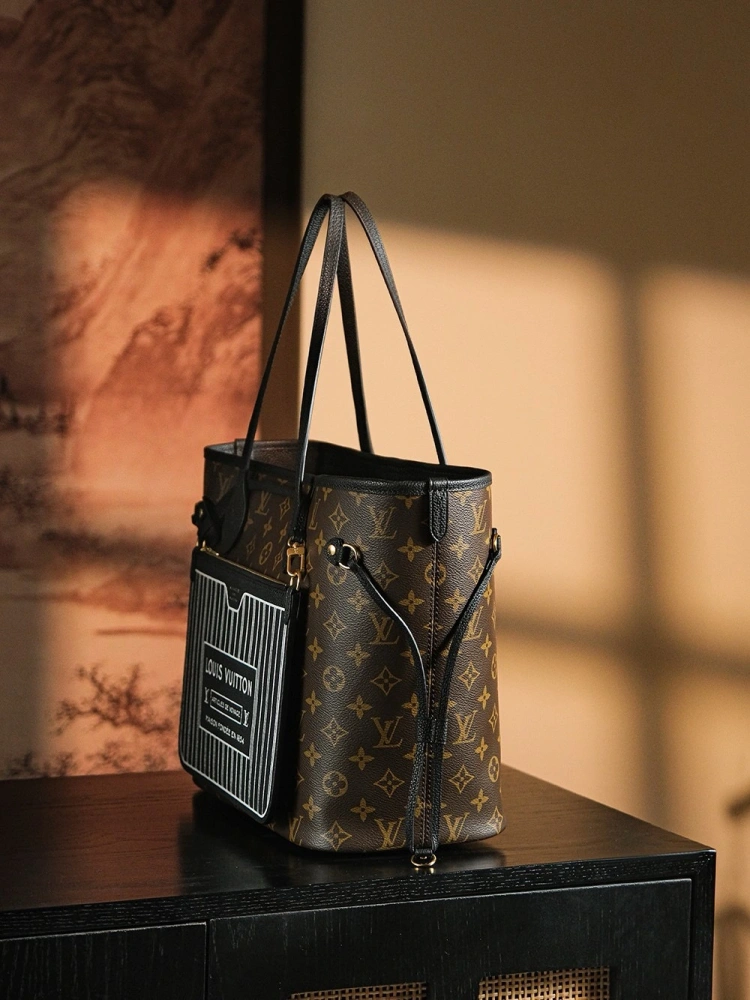 LV Neverfull！ M11946