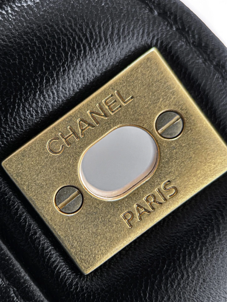 Chanel 25P Horizontal Kelly Mini Bag