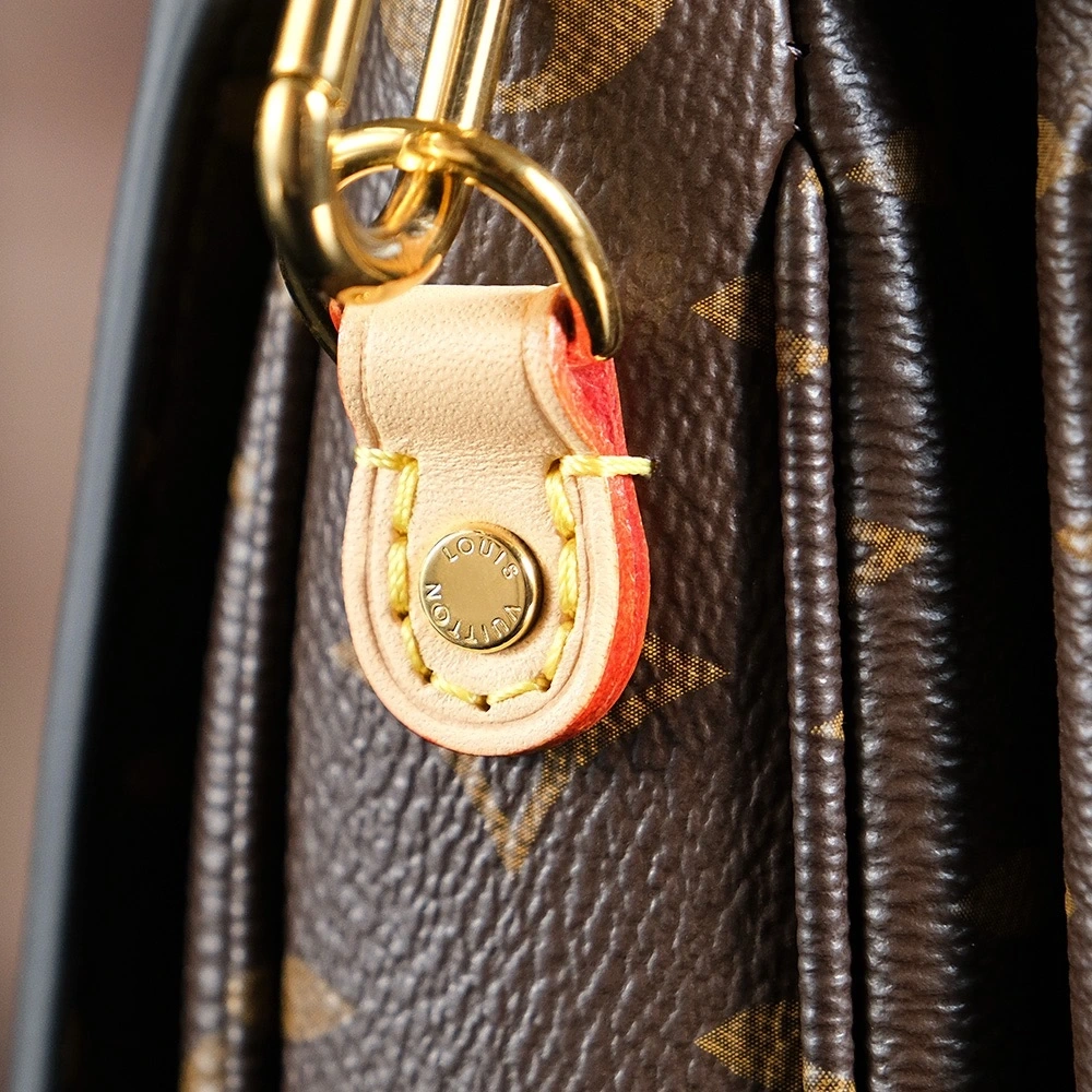 LV pochette métis m44875