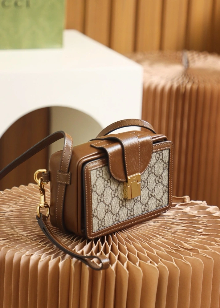 gucci vintage box bag