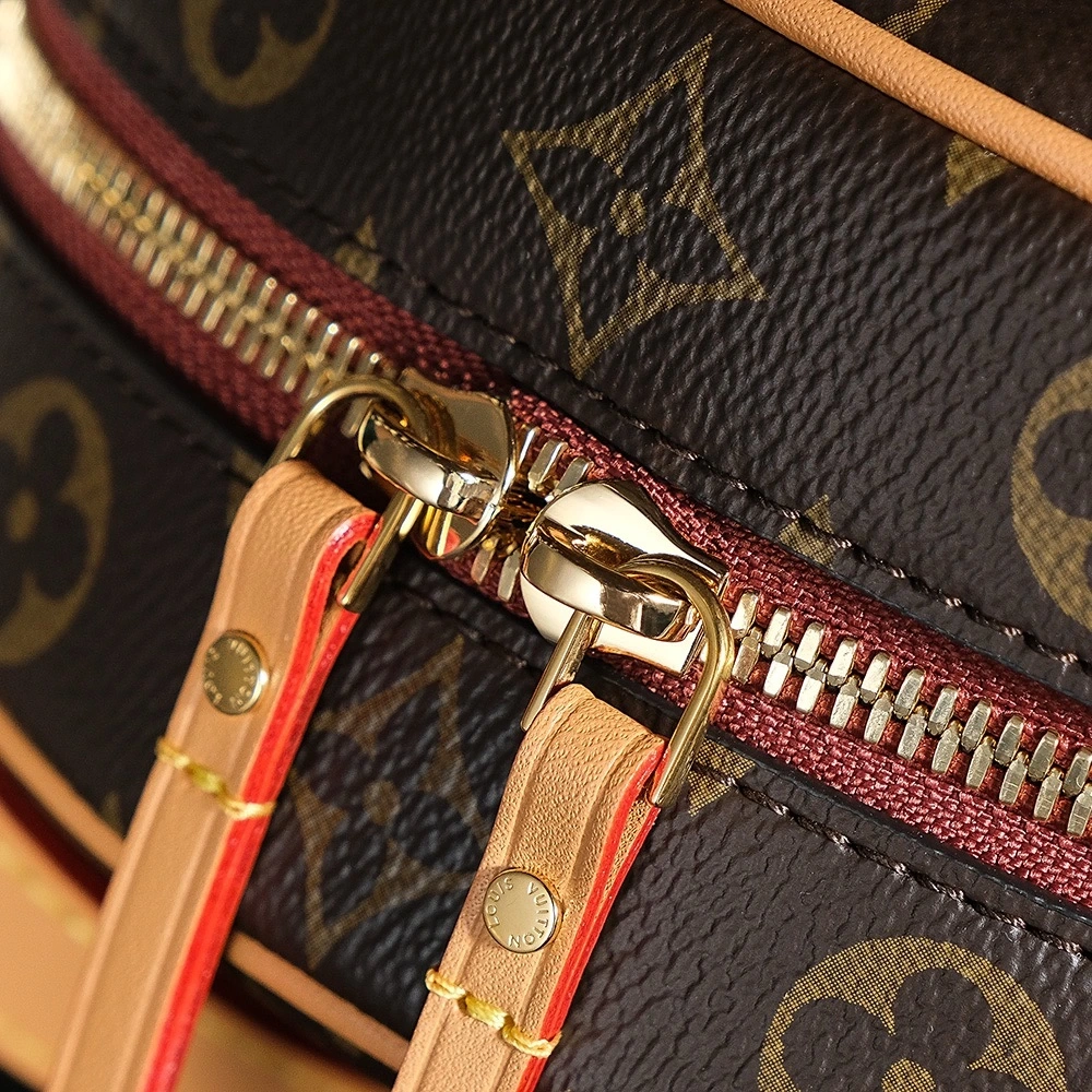 LV BOITECHAPEAUSOUPLE M45578