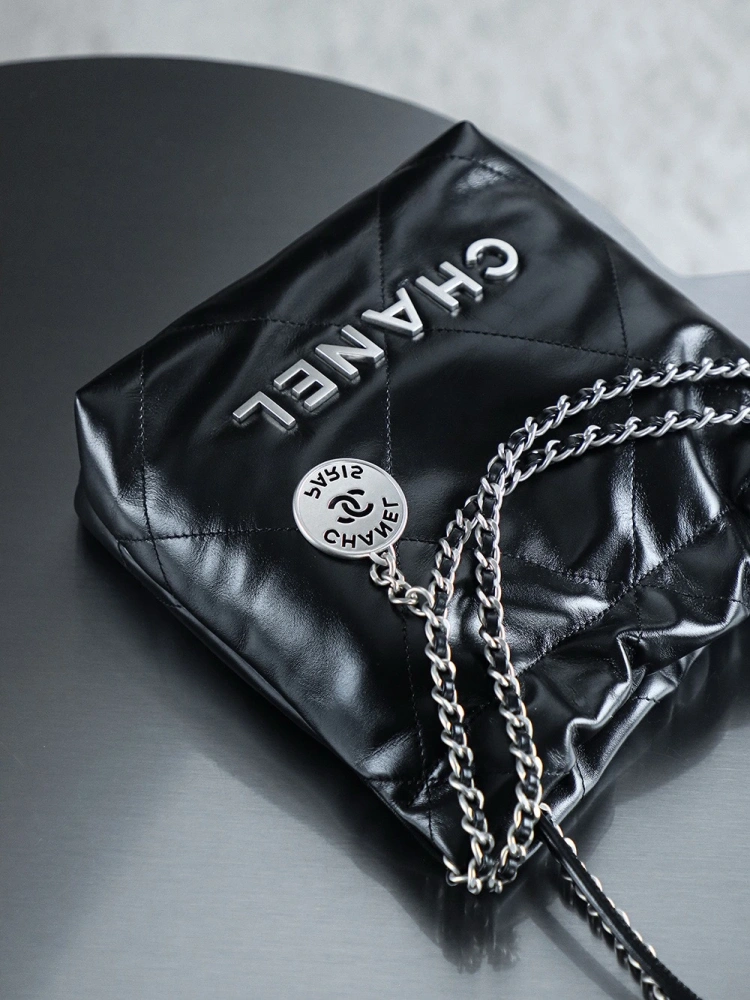 Chanel 22bag shopping bag black mini version