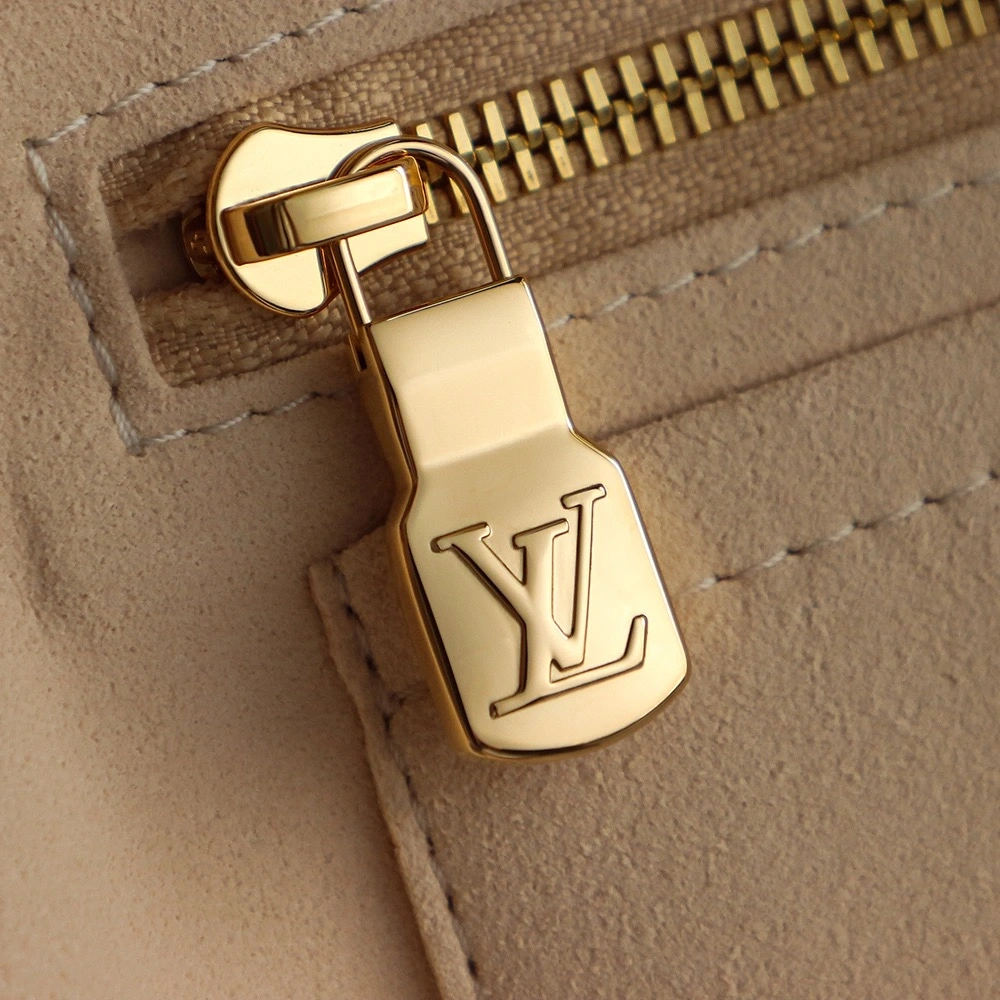 LV Carryall White Tricolor M13661
