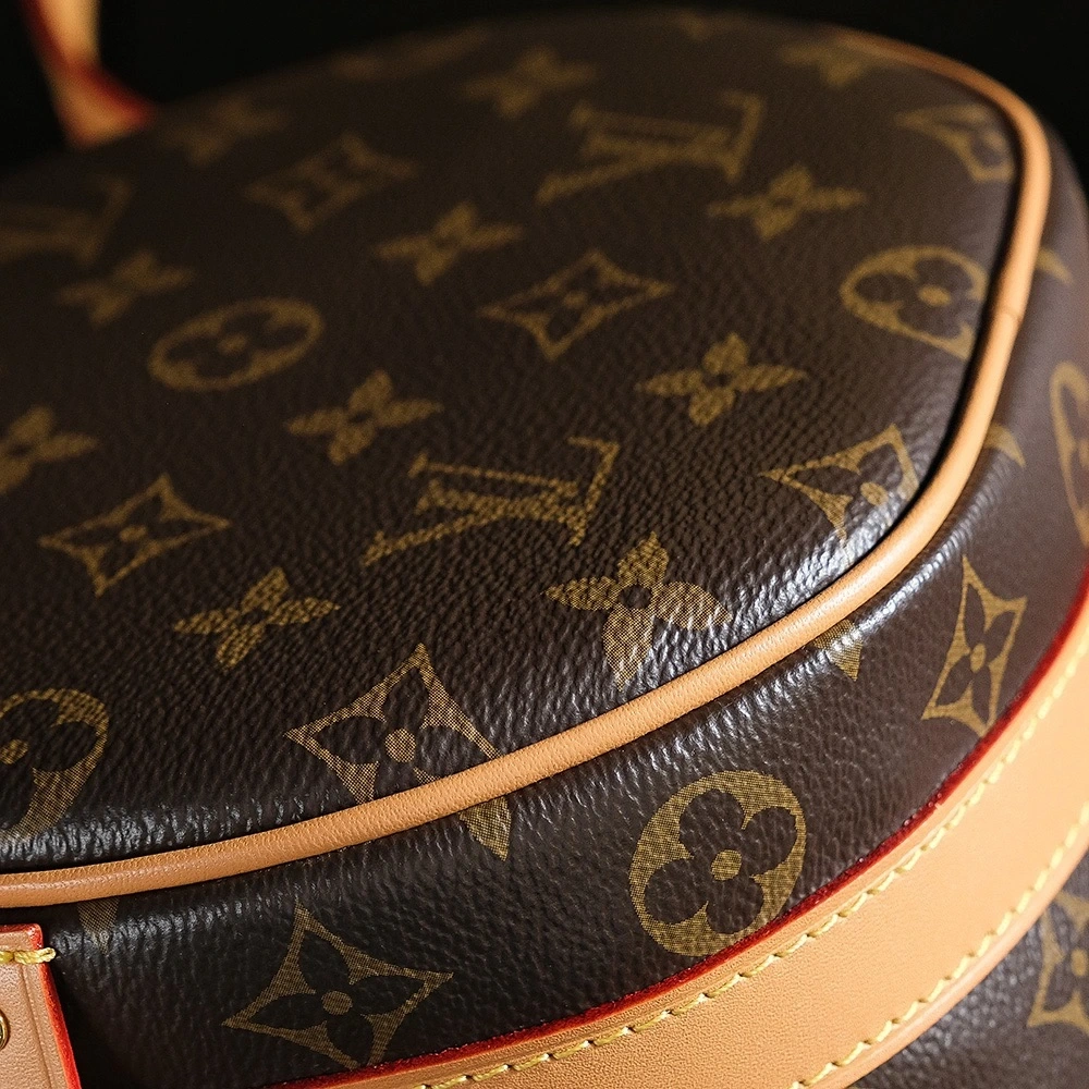 LV BOITECHAPEAUSOUPLE M45578