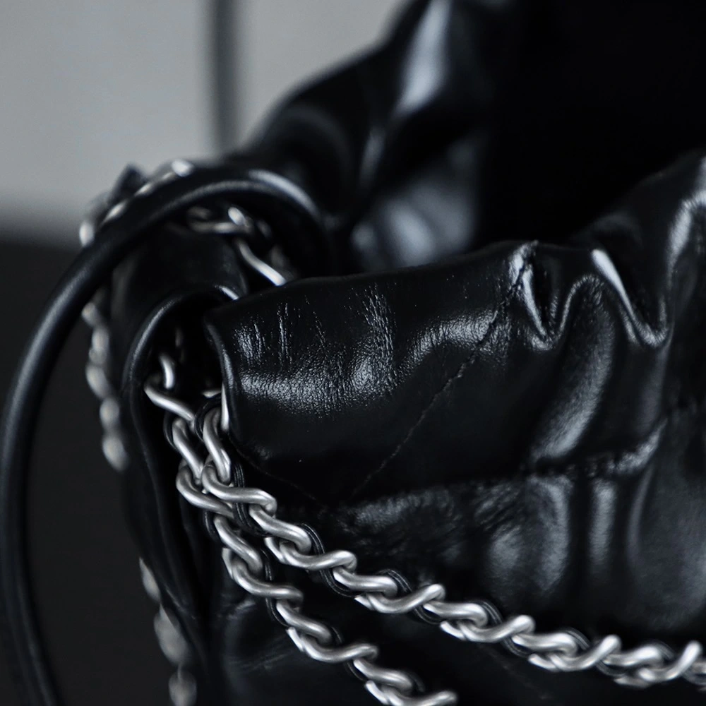 Chanel 22bag shopping bag black mini version