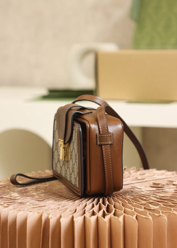 gucci vintage box bag