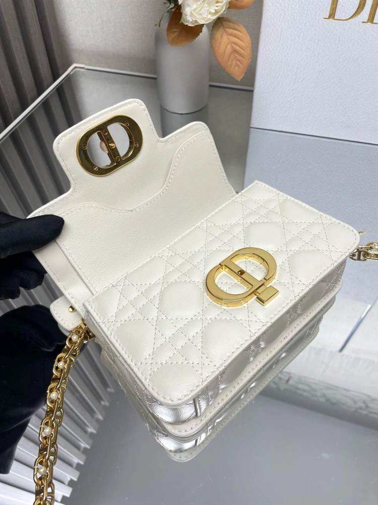 Dior Jolie