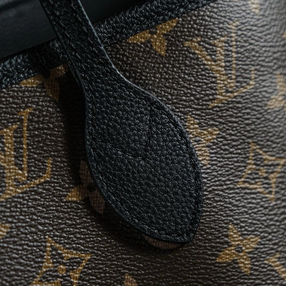 LV Neverfull！ M11946