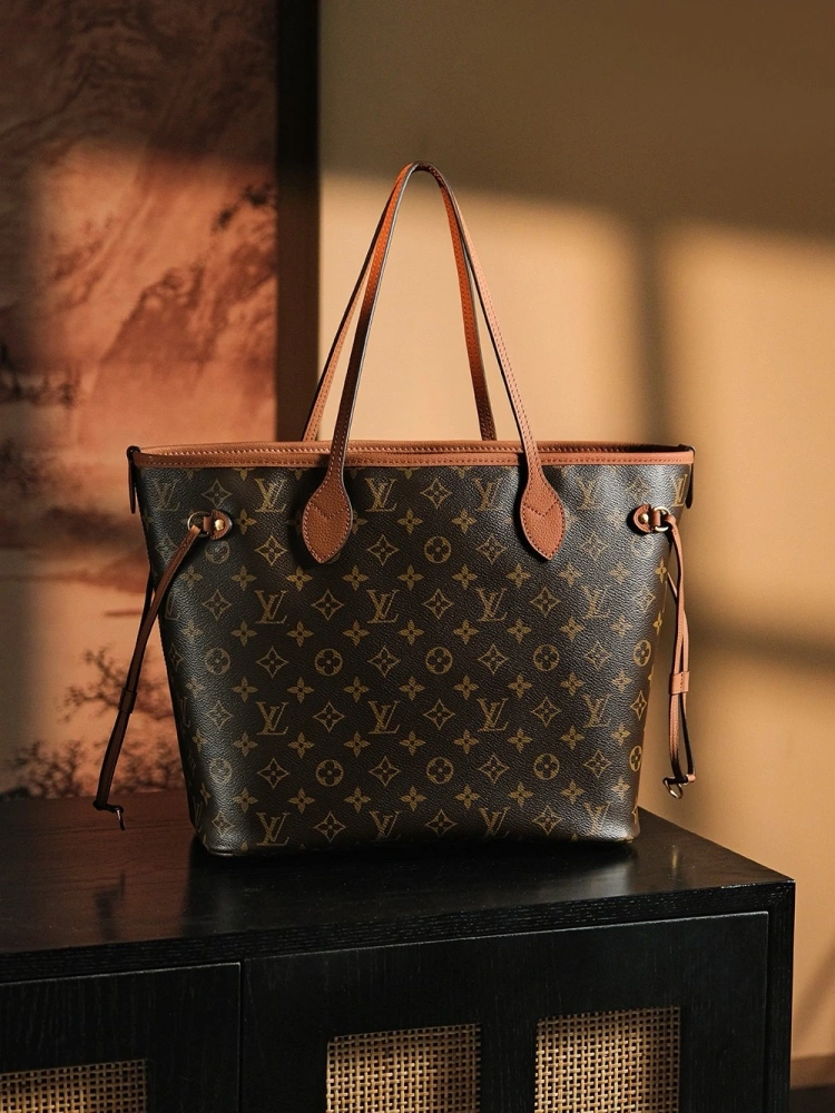LV Neverfull！