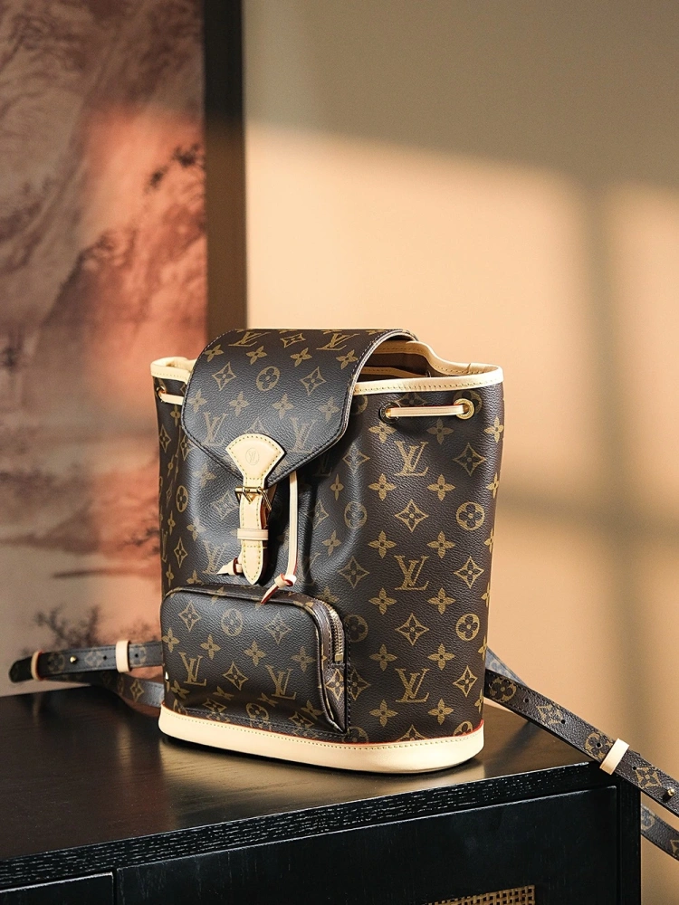 LV Montsouris M11198