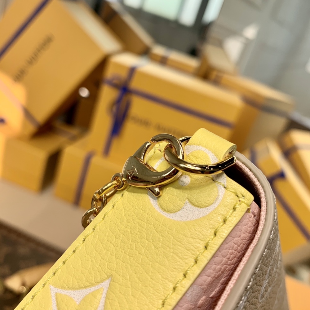 LOUIS VUITTON POCHETTE FÉLICIE CHAIN BAG M81359 (21*12*3cm)