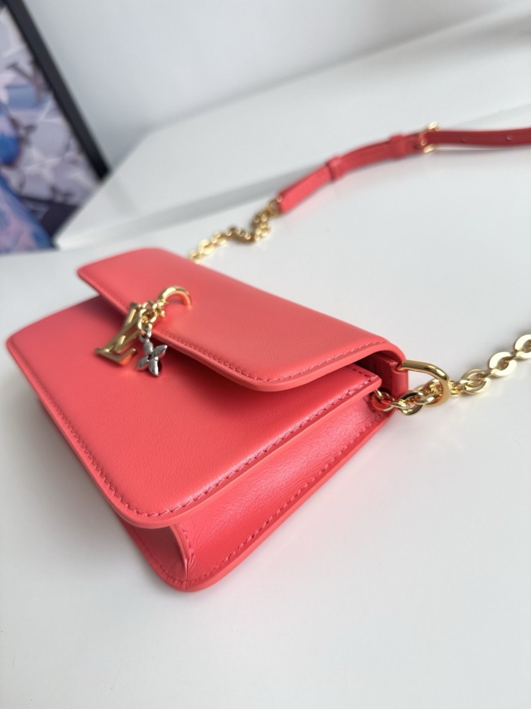 LOUIS VUITTON WALLET ON CHAIN LV BLOOM M14548 (20*11*4cm)