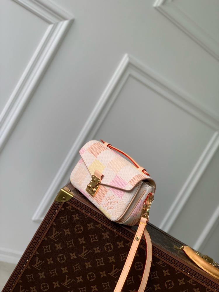 LOUIS VUITTON POCHETTE MÉTIS EAST WEST N40749 (21.5*13.5*6cm)
