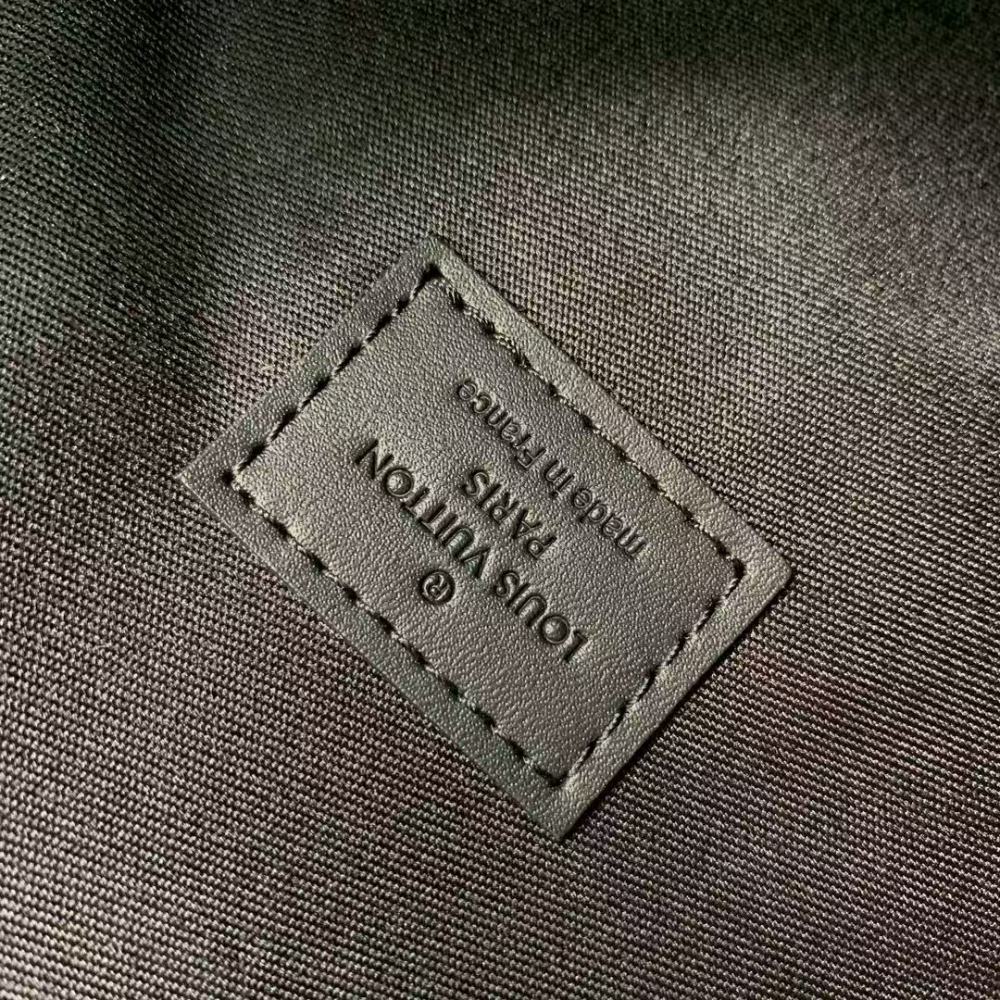 LOUIS VUITTON POCHETTE S-LOCK M82598 (28*22.5*3.5cm)