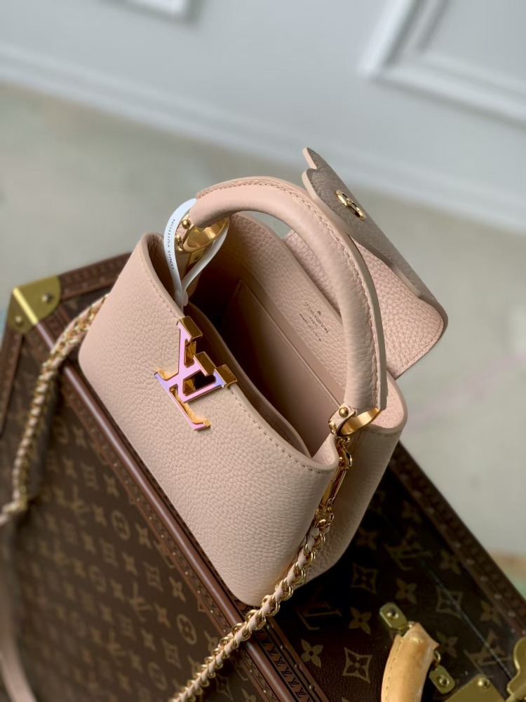 LOUIS VUITTON CAPUCINES MINI M23082 (21*14*8cm)