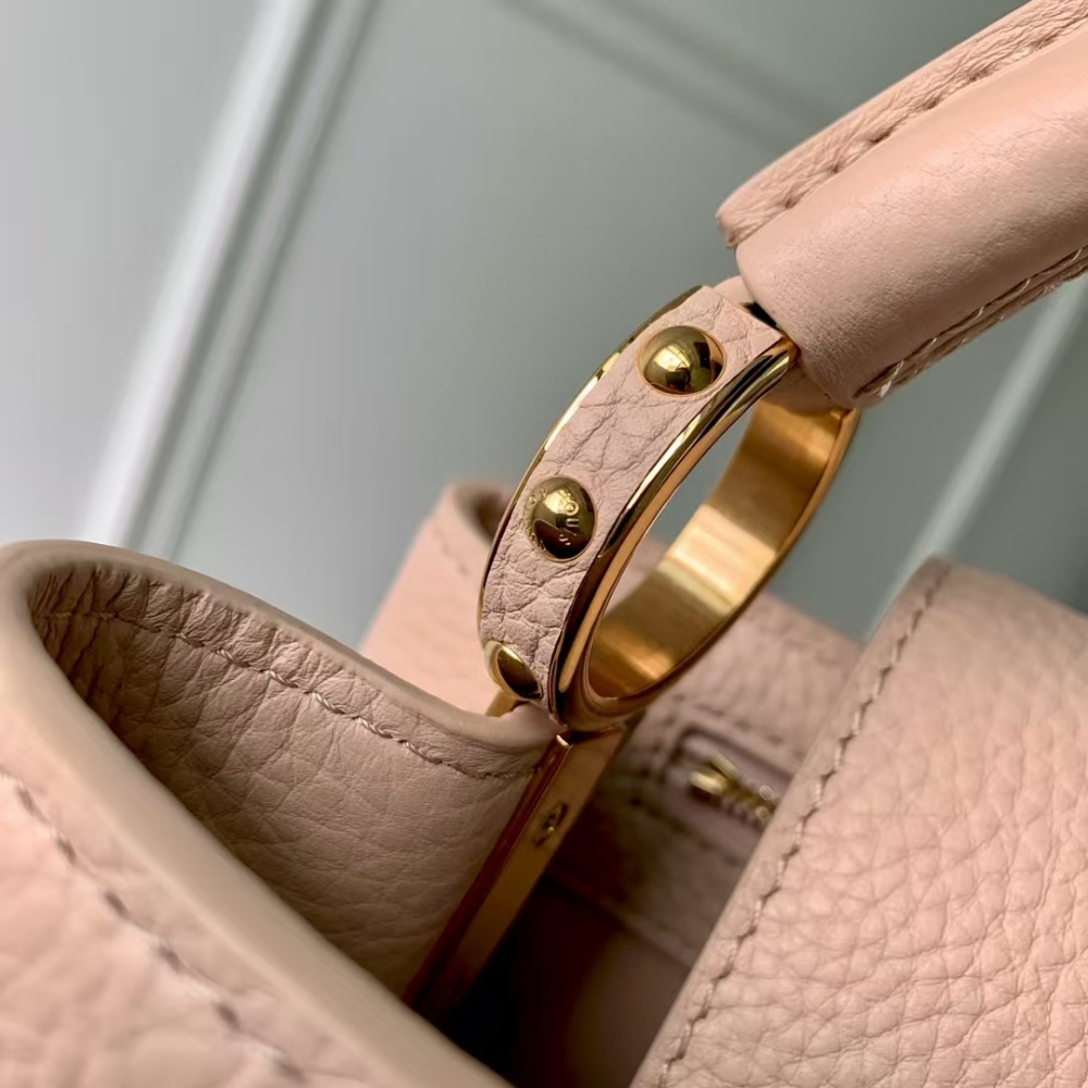 LOUIS VUITTON CAPUCINES MINI M23082 (21*14*8cm)