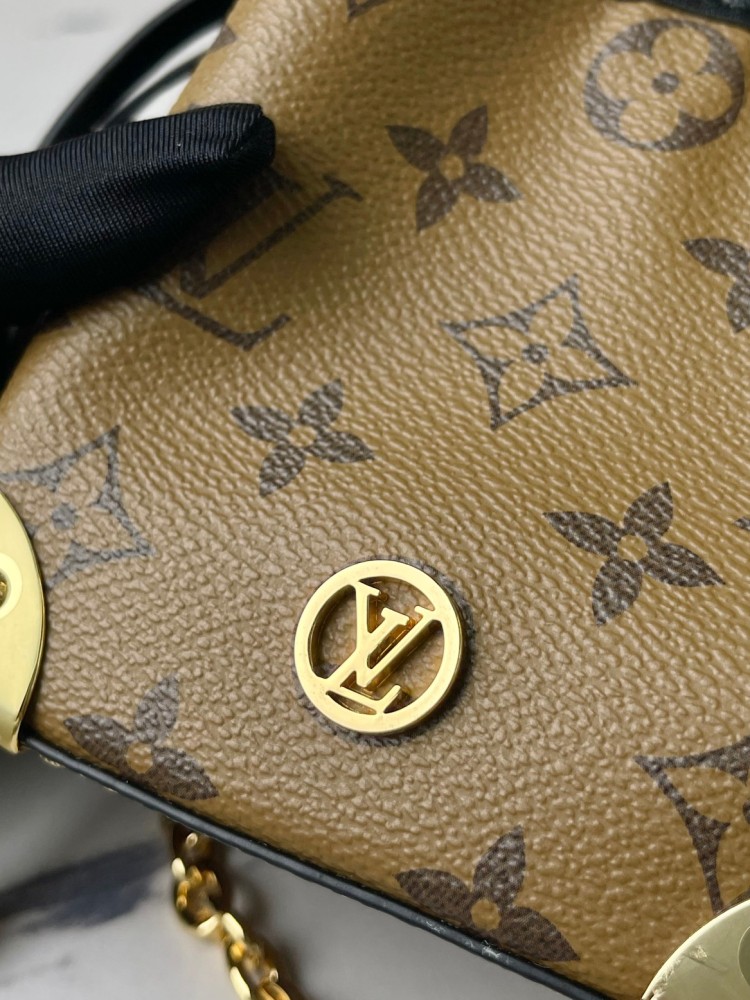 LOUIS VUITTON NOÉ PURSE LV CHARMS M82885 (11.5*11.5*11.5cm)