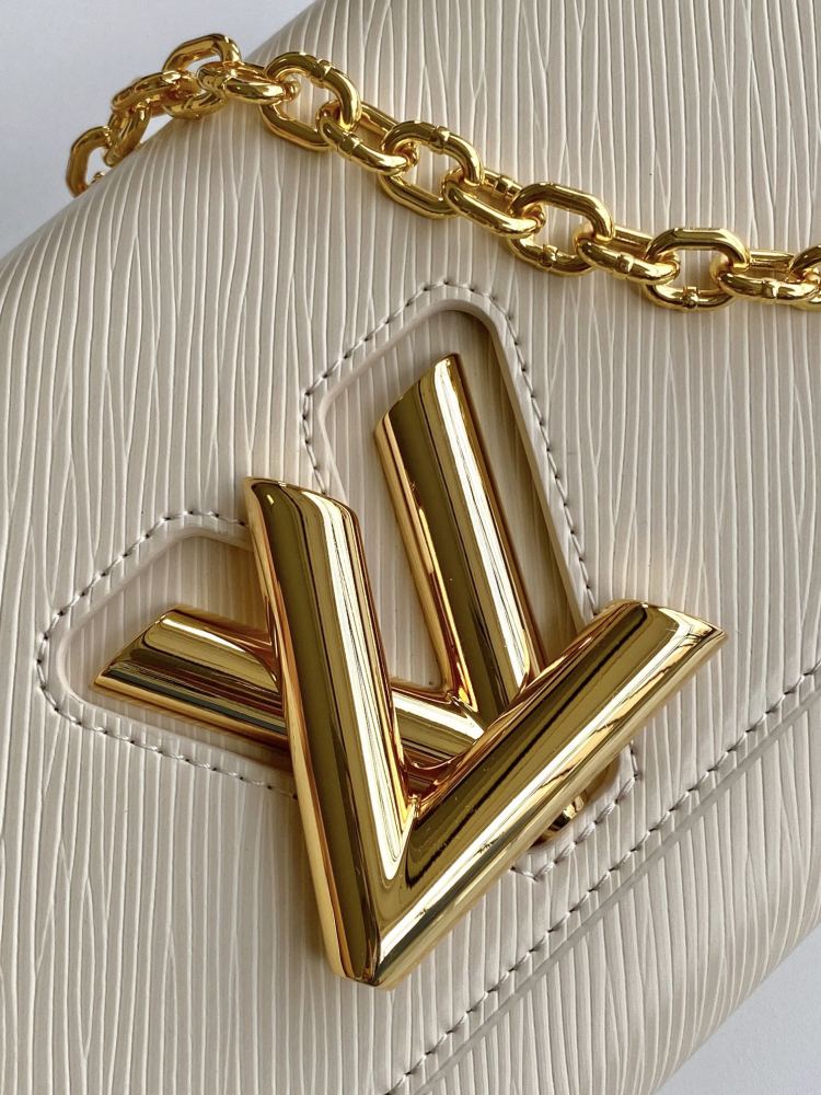 LOUIS VUITTON TWIST WEST M24550 (23.5*12*7cm)