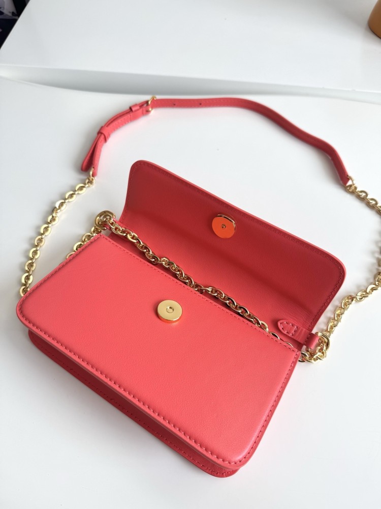 LOUIS VUITTON WALLET ON CHAIN LV BLOOM M14548 (20*11*4cm)