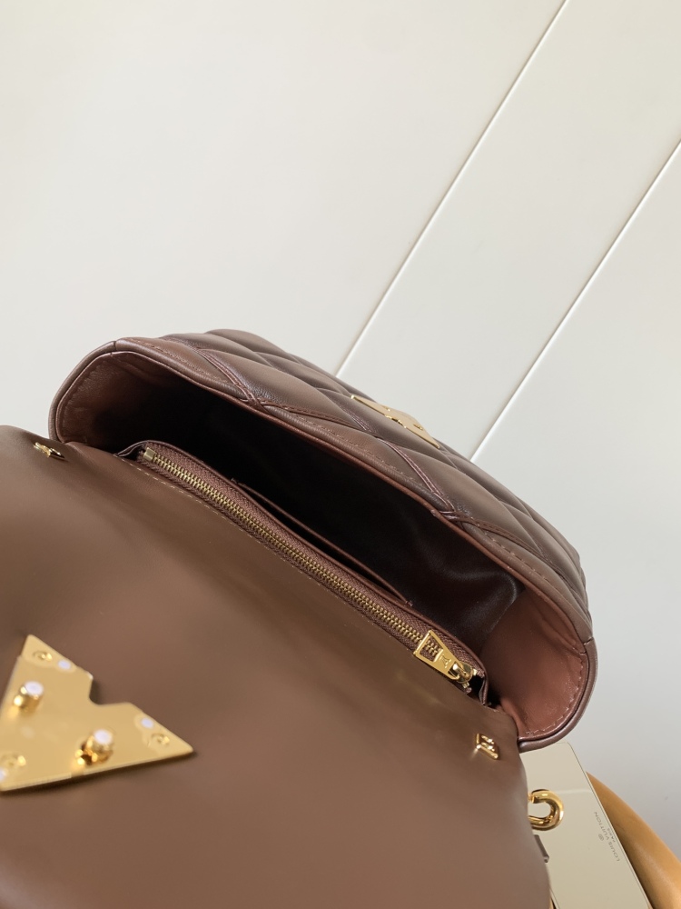 LOUIS VUITTON GO-14 MM M23601 (23*16*10cm)