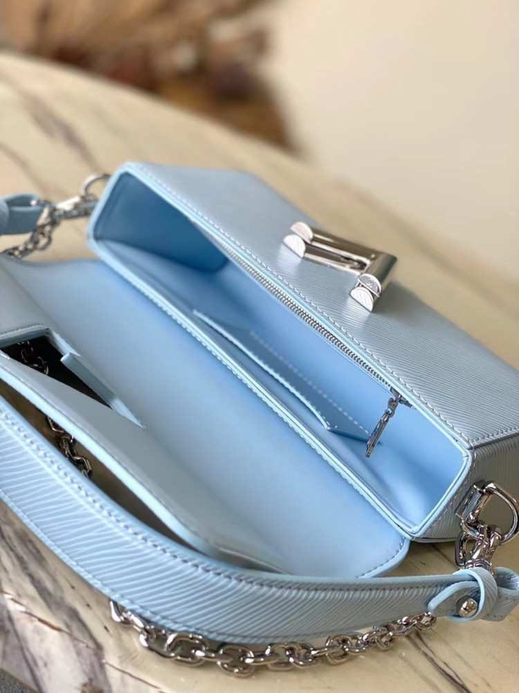 LOUIS VUITTON TWIST WEST M24566 (23.5*12*7cm)