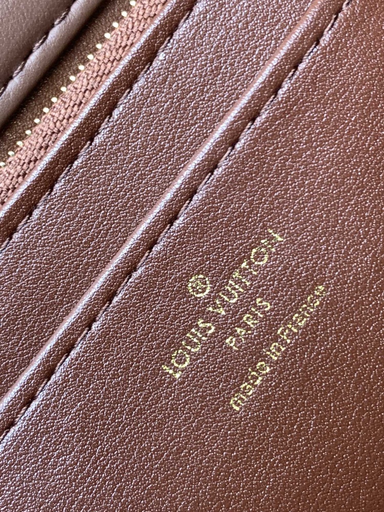 LOUIS VUITTON GO-14 MM M23601 (23*16*10cm)