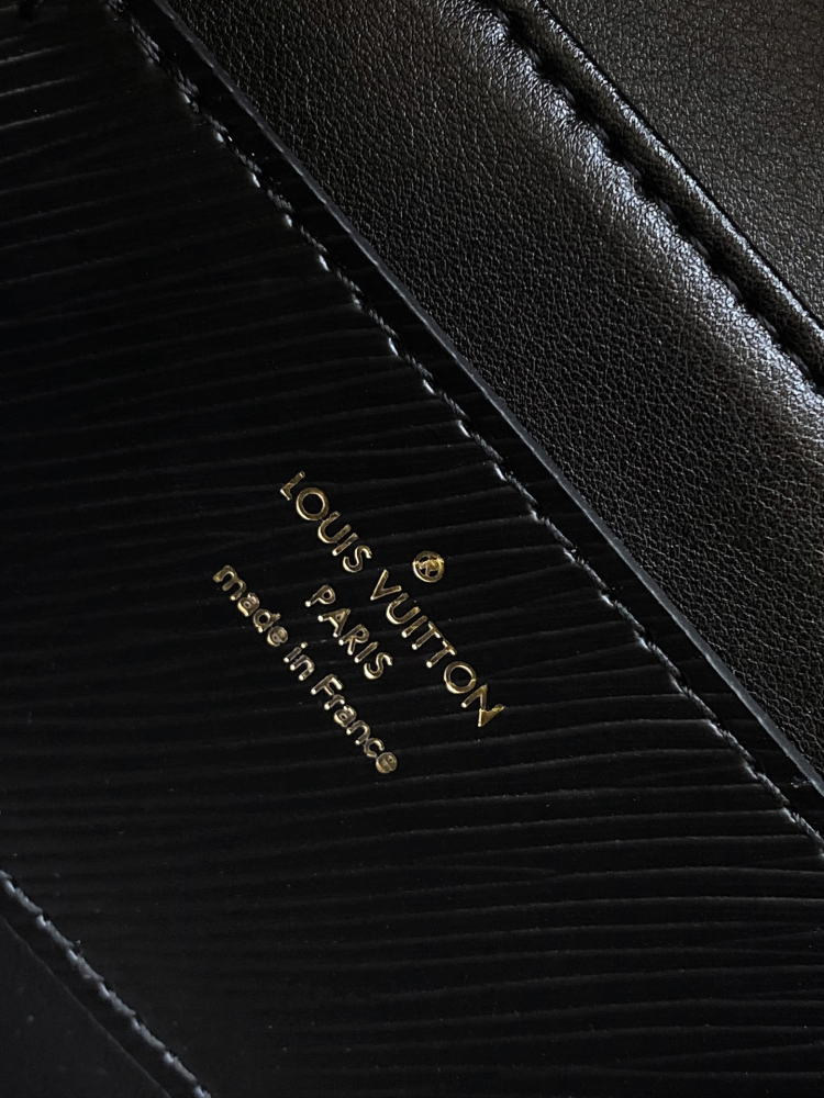 LOUIS VUITTON TWIST WEST M25336 (23.5*12*7cm)