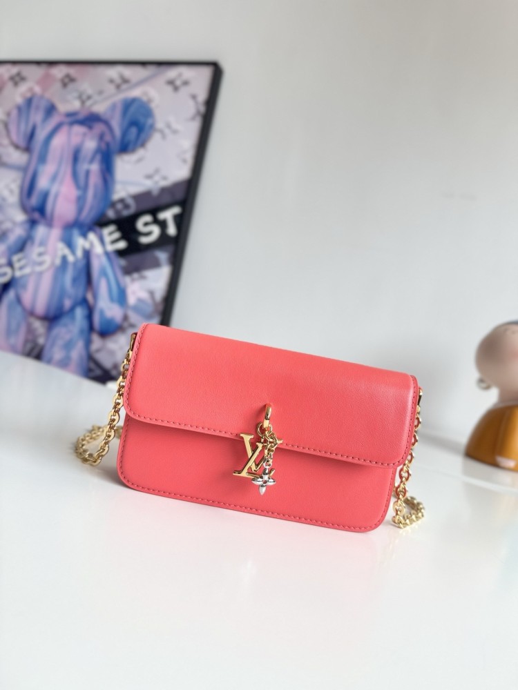 LOUIS VUITTON WALLET ON CHAIN LV BLOOM M14548 (20*11*4cm)