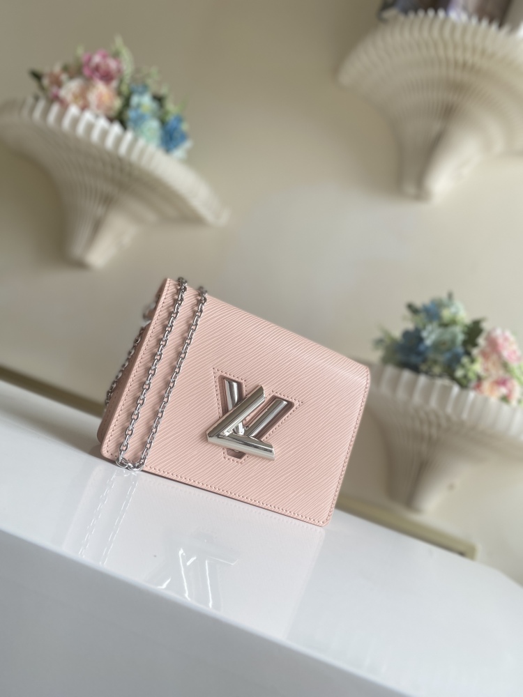 LOUIS VUITTON TWIST BELT CHAIN POUCH M68750 (19*13.5*4.2cm)