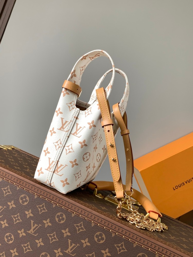 LOUIS VUITTON ATLANTIS BB M24408 (17*17*7cm)
