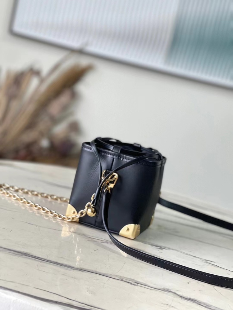 LOUIS VUITTON NOÉ PURSE LV CHARMS M82886 (11.5*11.5*11.5cm)