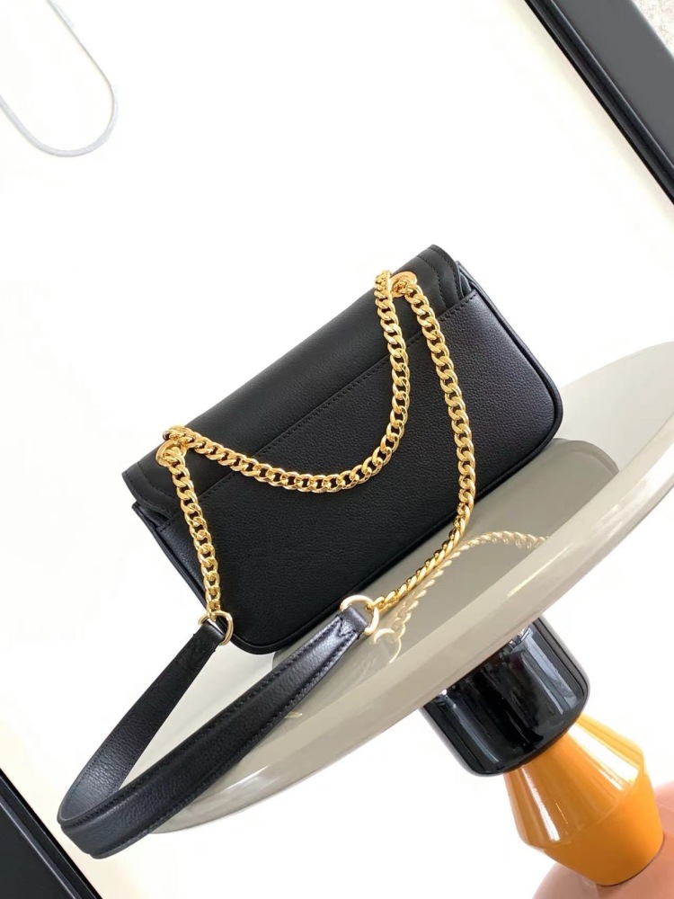 LOUIS VUITTON LOCKME CHAIN BAG EAST WEST M22303 (23.5*14*6cm)