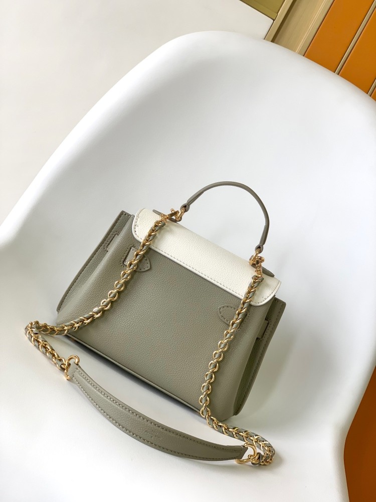 LOUIS VUITTON LOCKME EVER MINI M23075 (23*17*10cm)