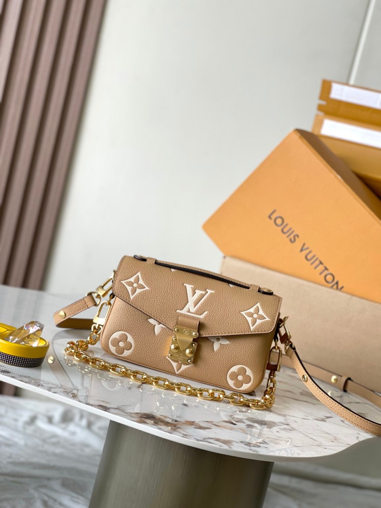 LOUIS VUITTON POCHETTE MÉTIS EAST WEST M12735 (22*13*6cm)