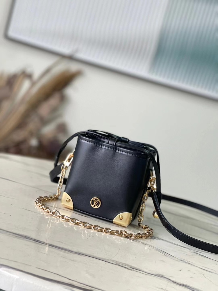 LOUIS VUITTON NOÉ PURSE LV CHARMS M82886 (11.5*11.5*11.5cm)