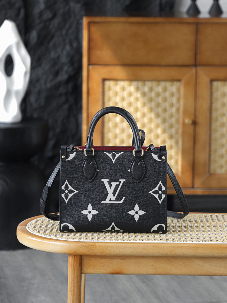 LOUIS VUITTON ONTHEGO PM M45659 (25*19*11.5cm)