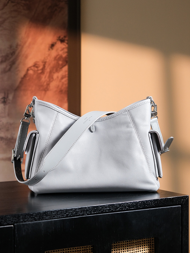 LOUIS VUITTON CARRYALL CARGO PM M12579 (34*23*15cm)