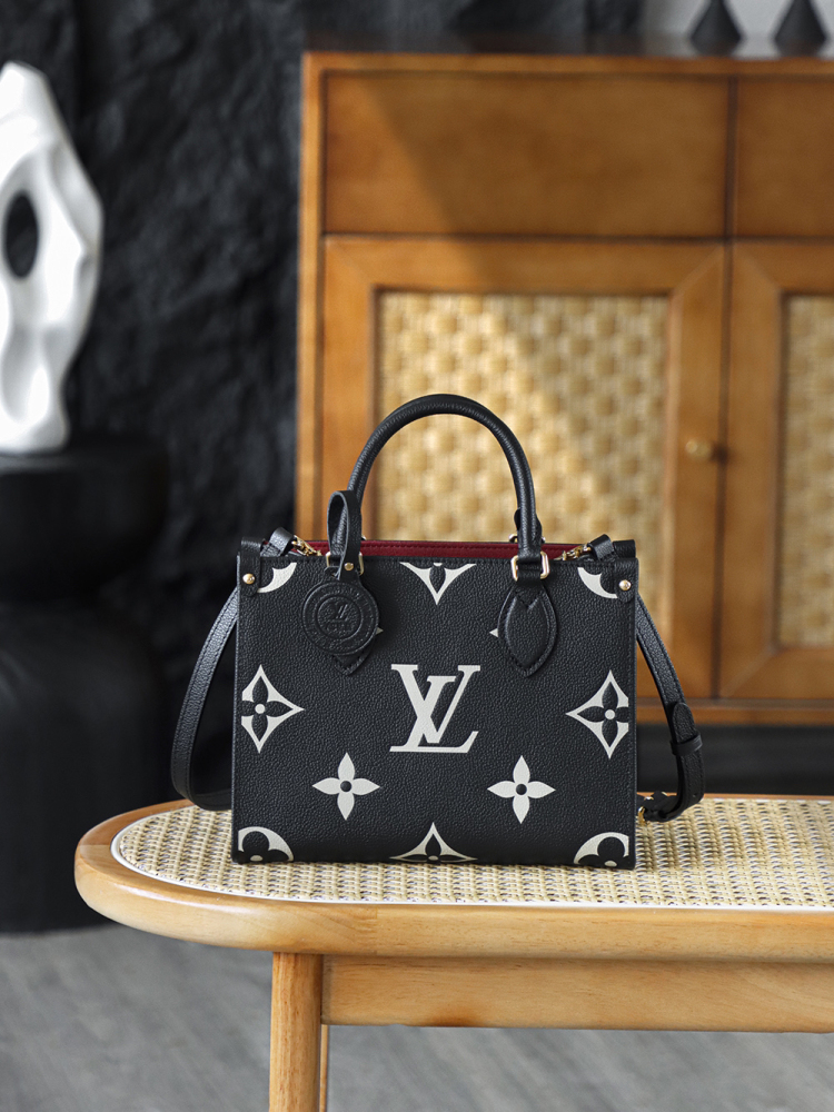 LOUIS VUITTON ONTHEGO PM M45659 (25*19*11.5cm)