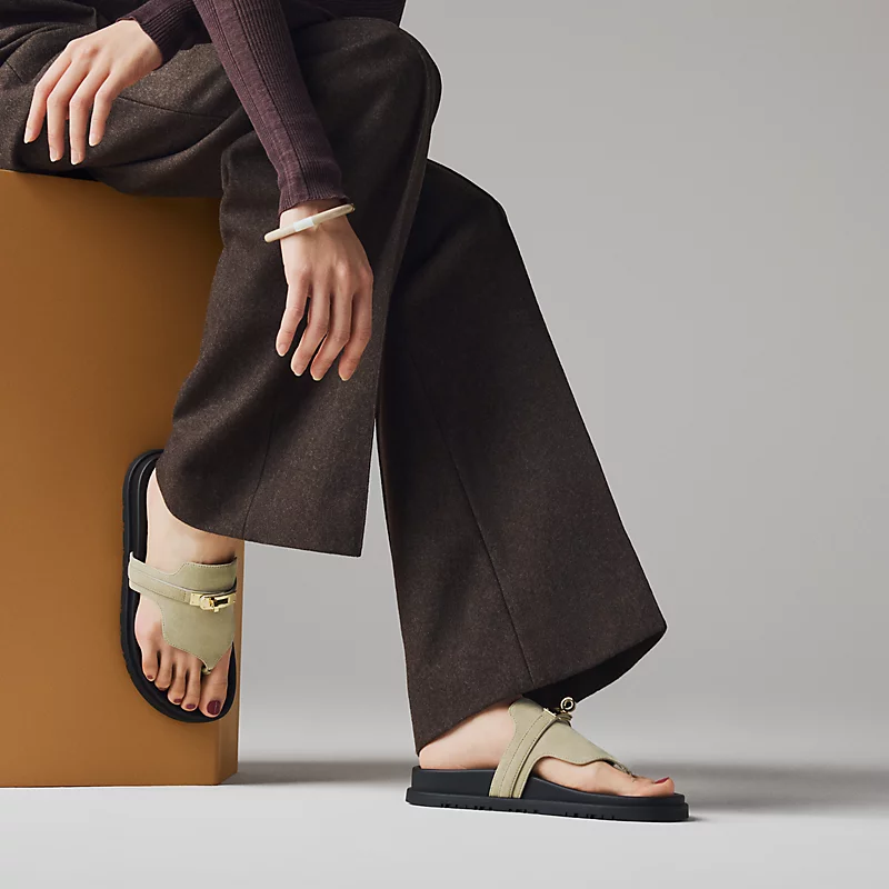 Empire sandals