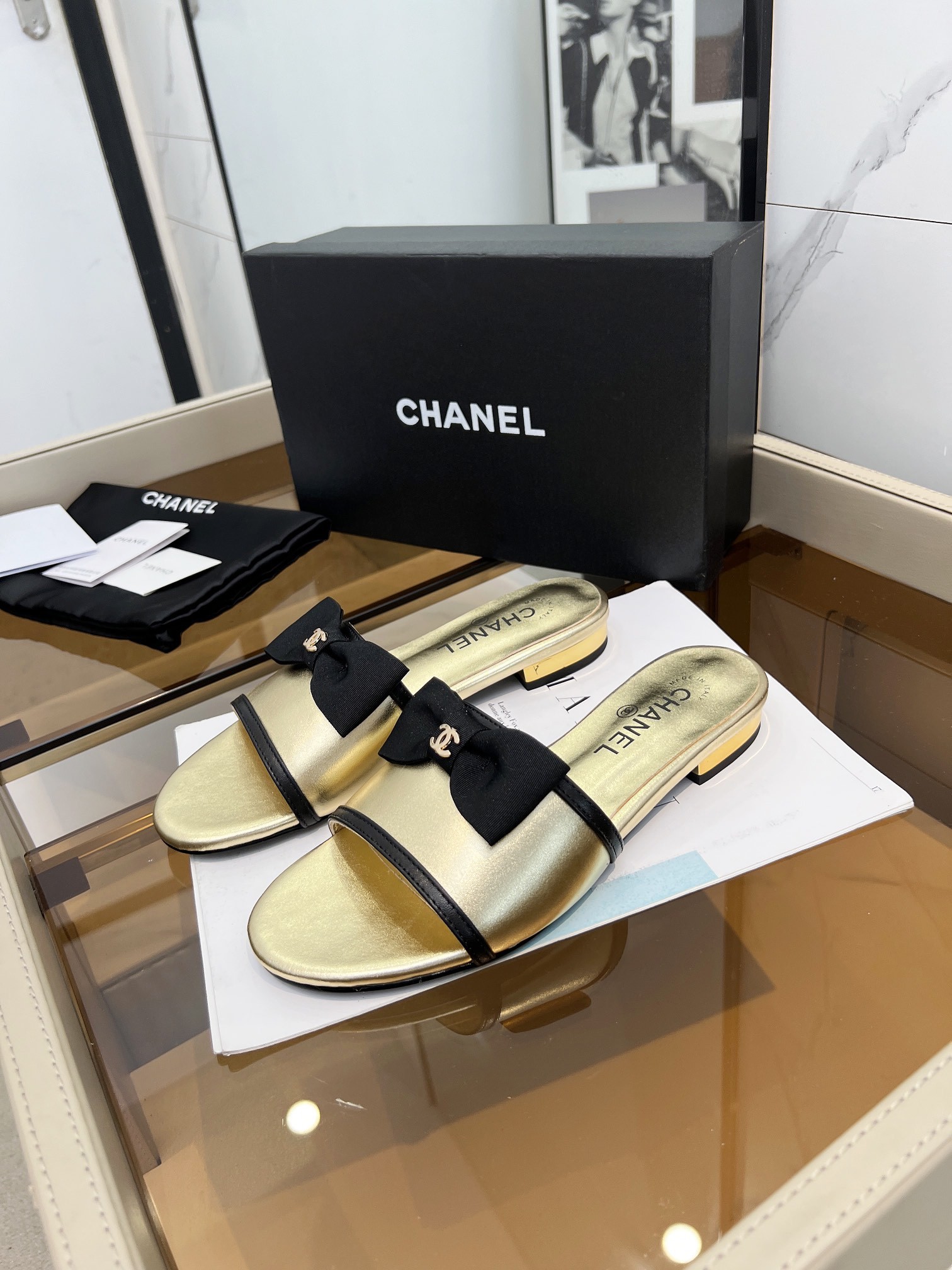 CHANEL 24