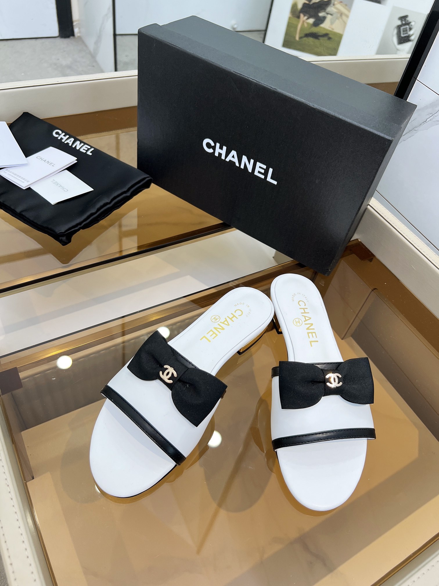 CHANEL 24