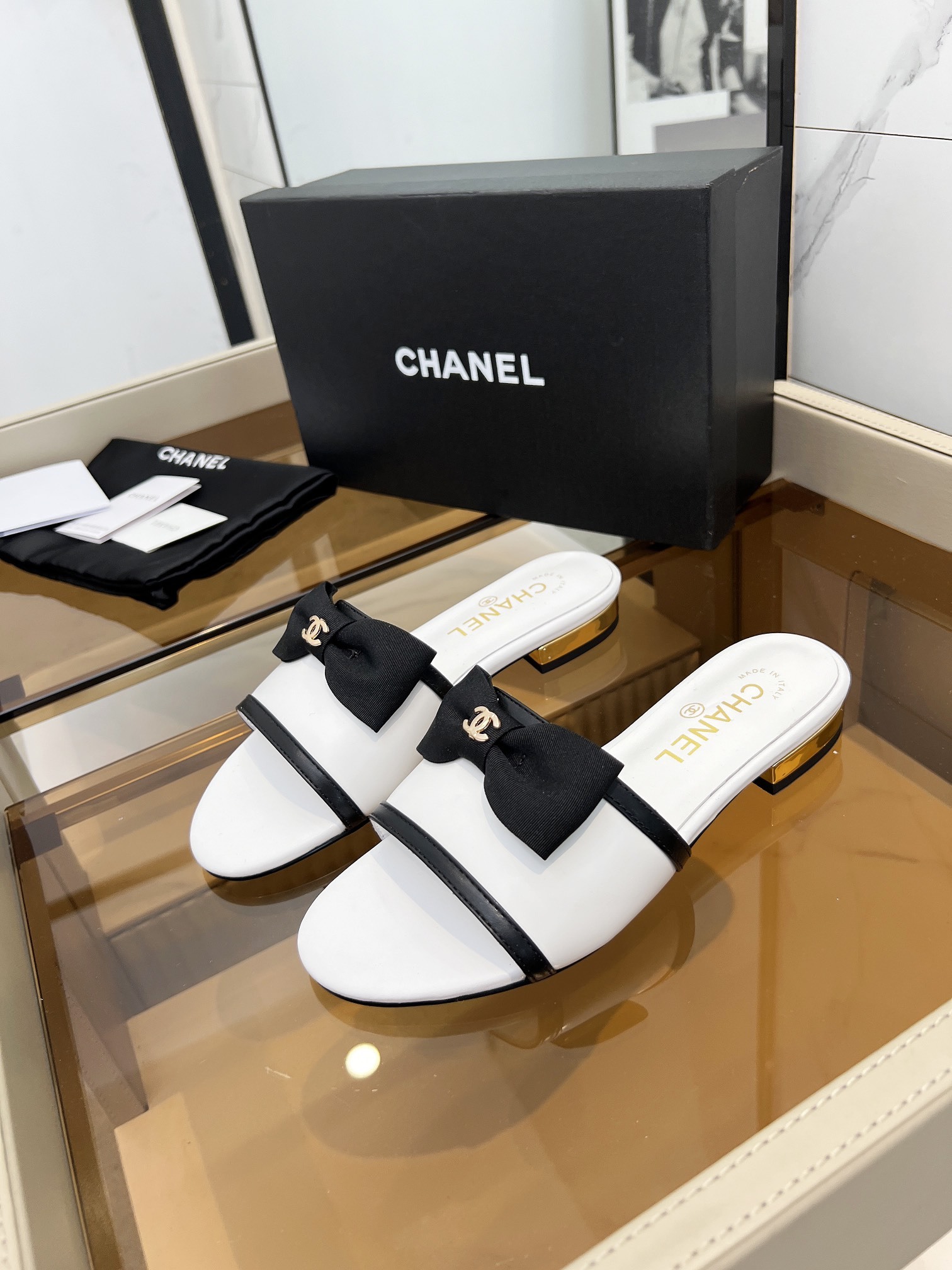 CHANEL 24