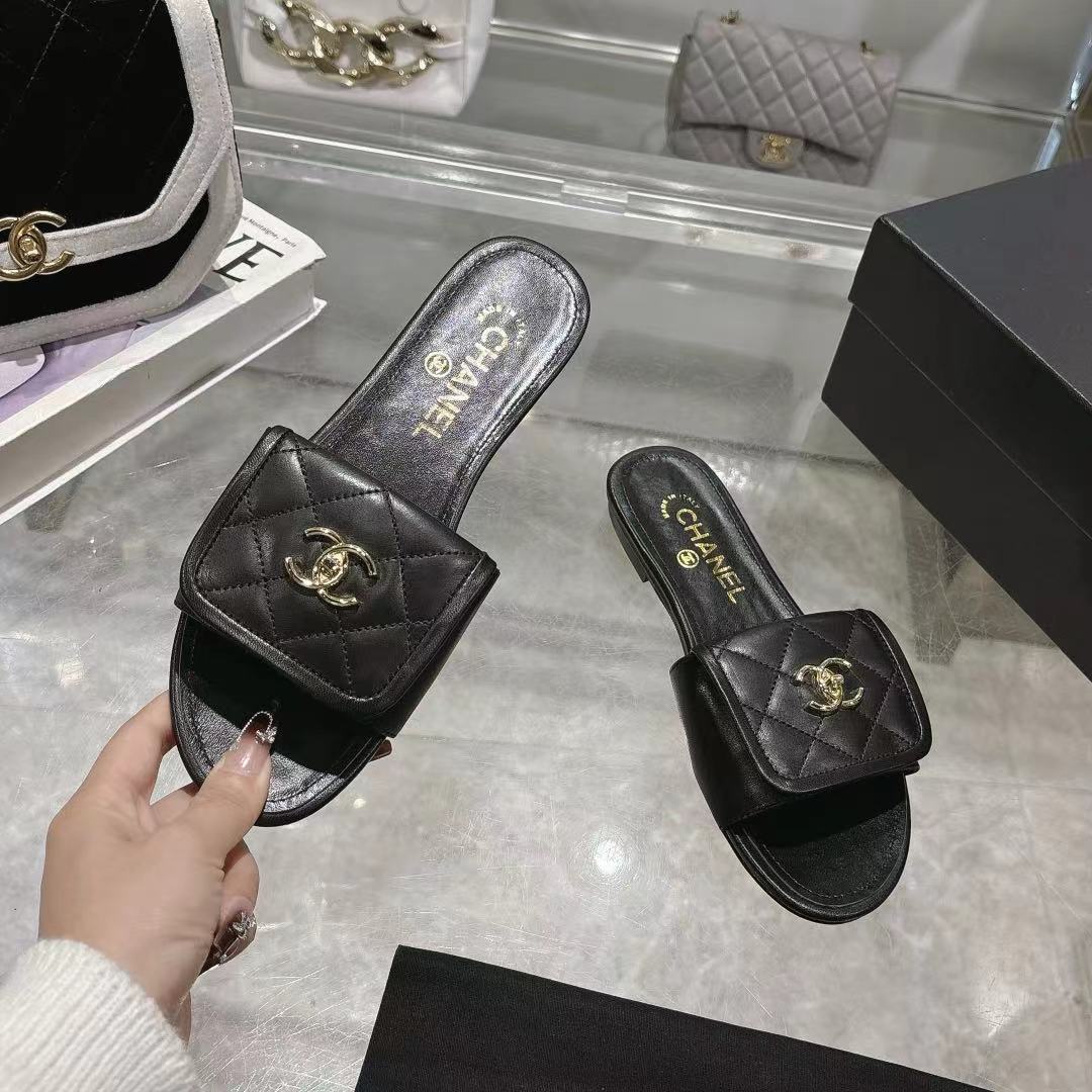 CHANEL 25Cflat sandals
