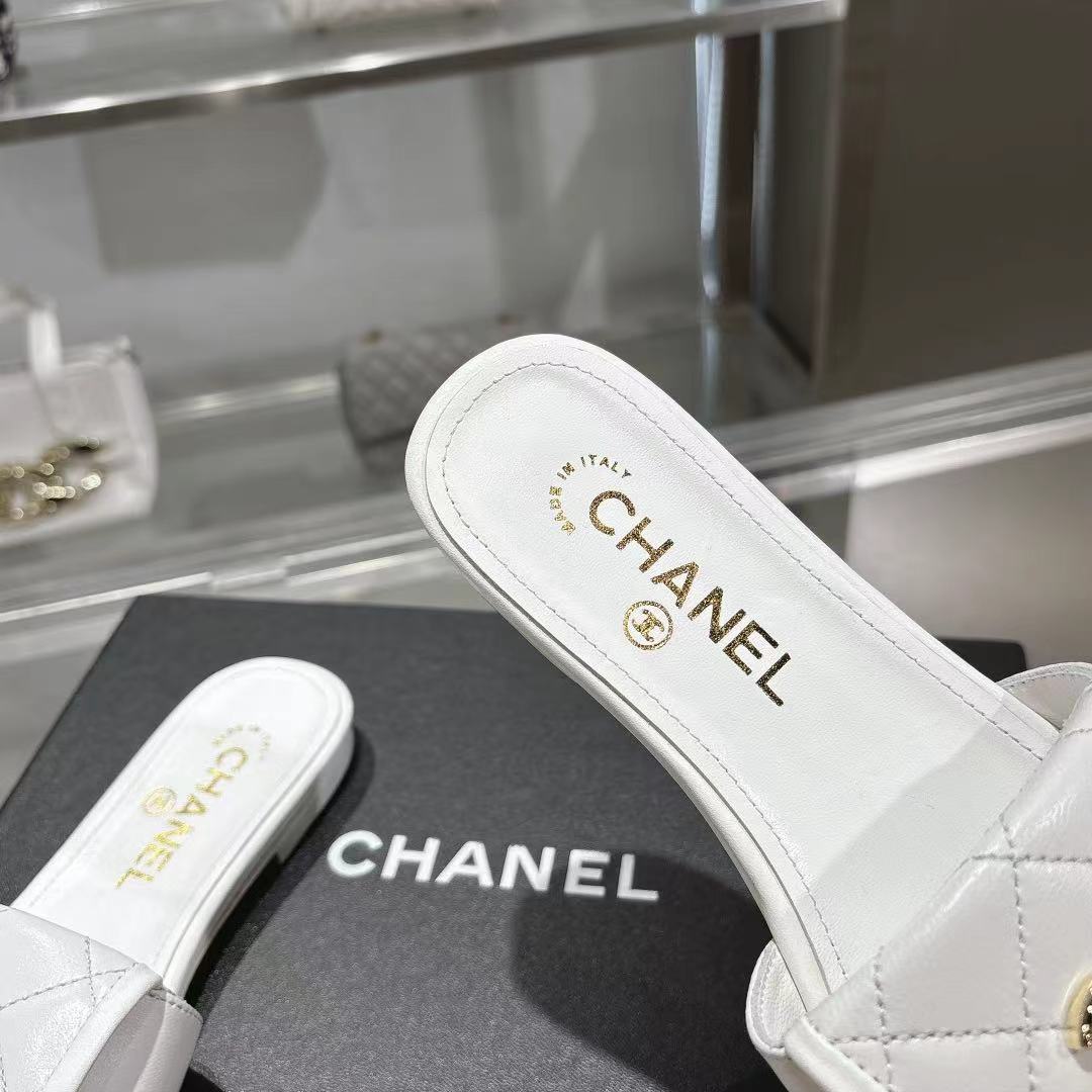 CHANEL 25Cflat sandals