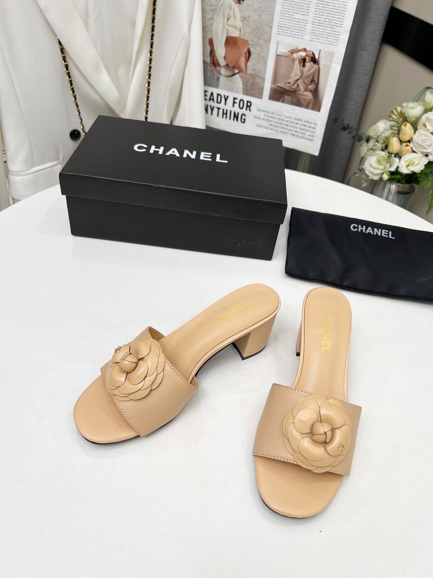 CHANEL slippers