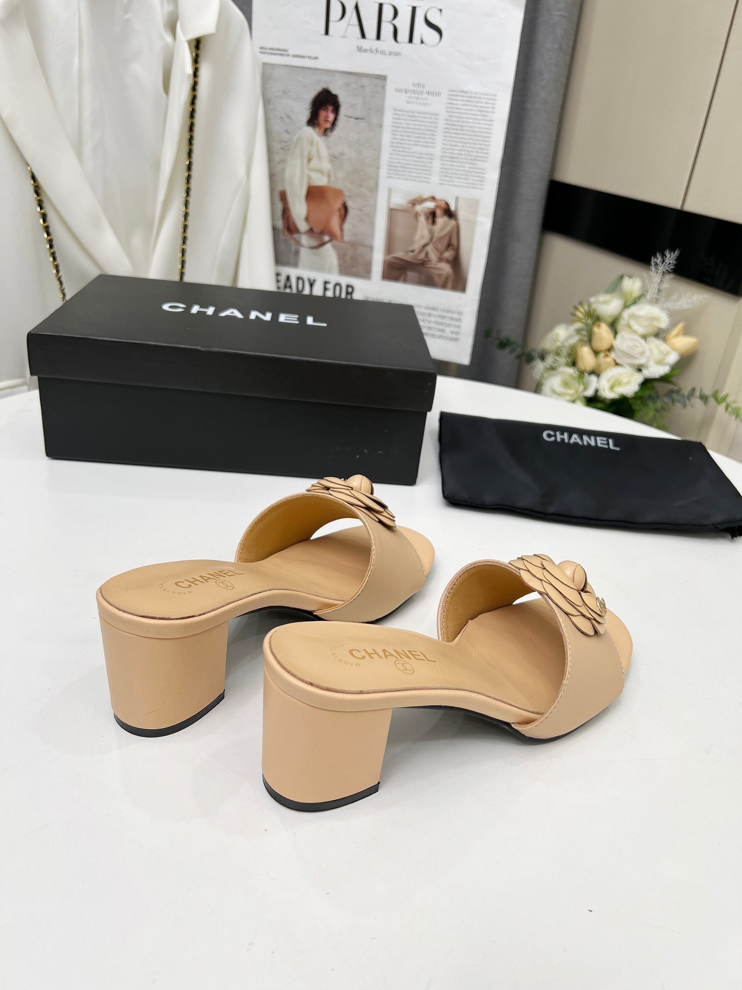 CHANEL slippers