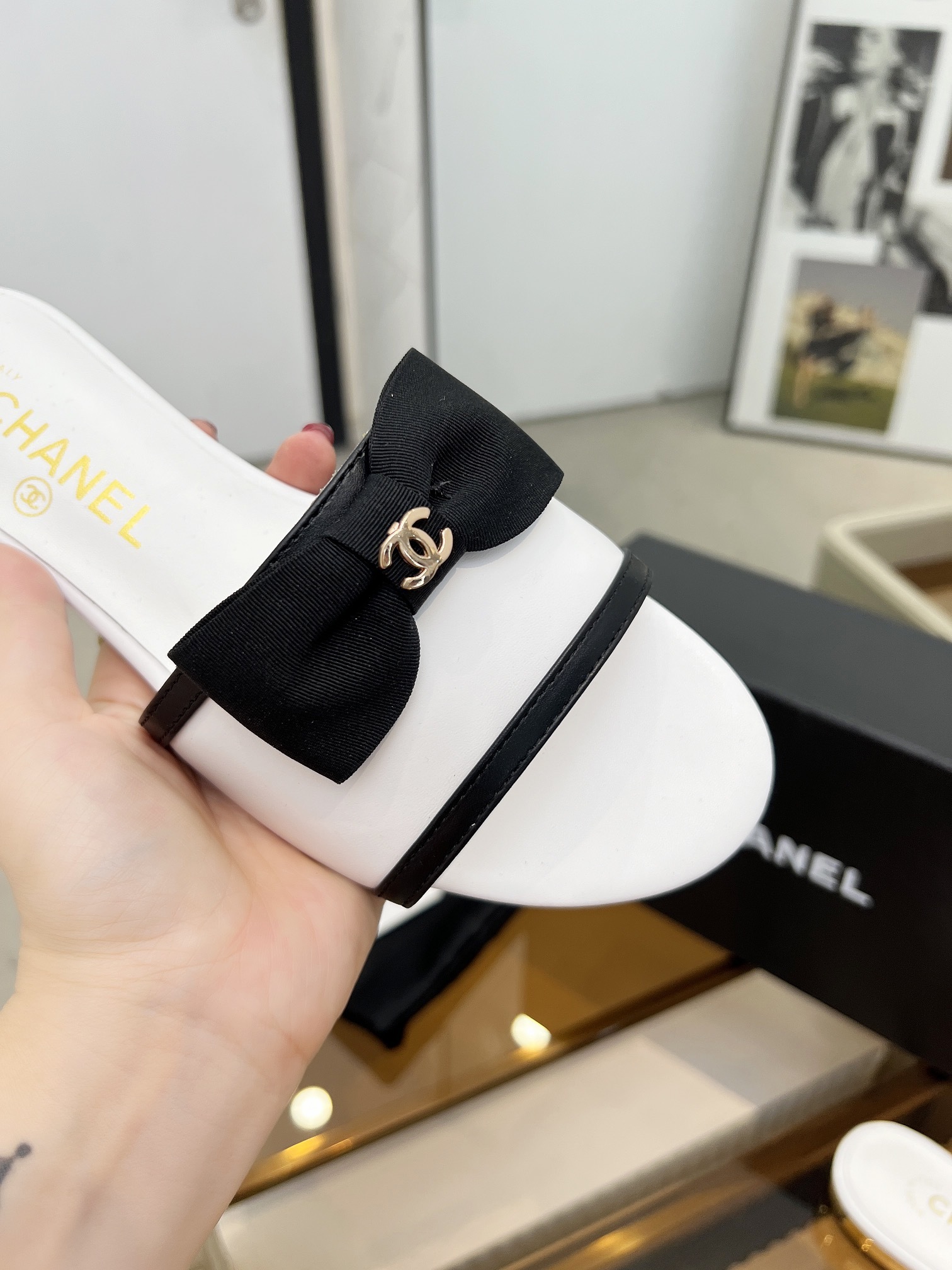 CHANEL 24