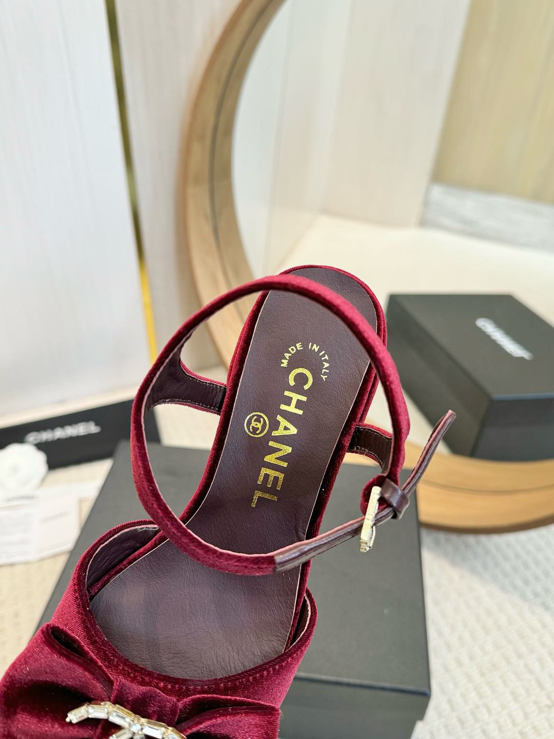 CHANEL slippers