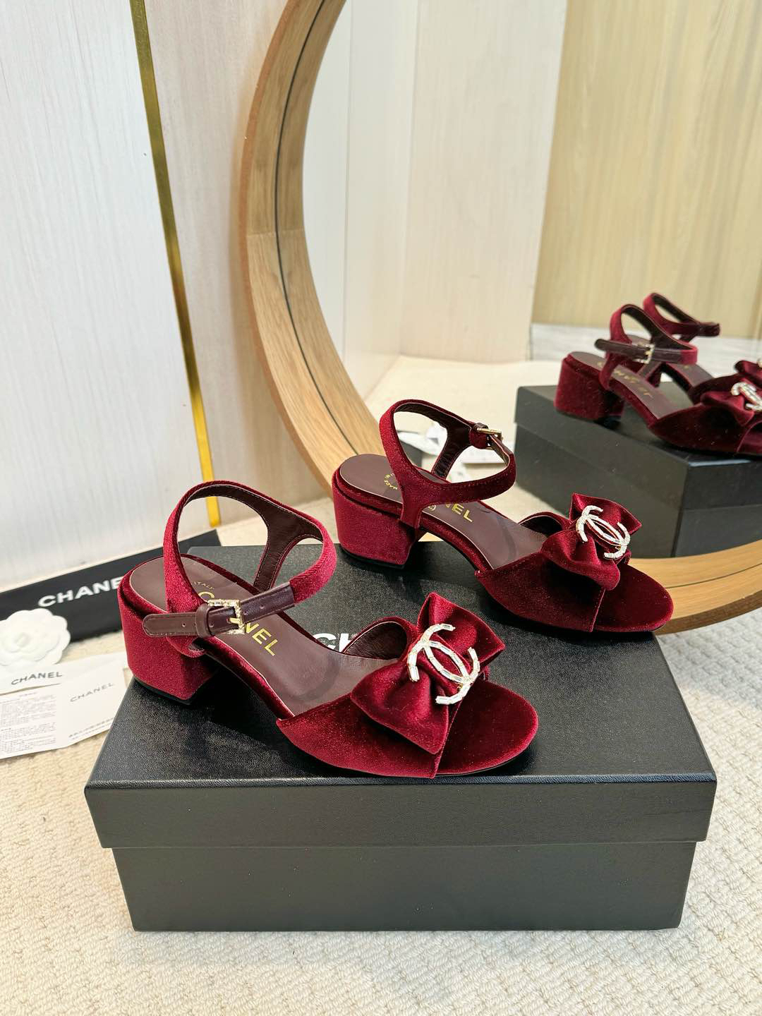 CHANEL slippers